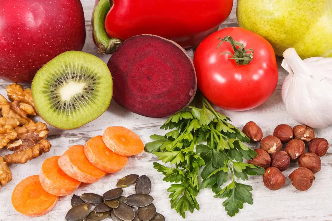 Le régime alimentaire des patients goutteux comprend une variété de légumes et de fruits